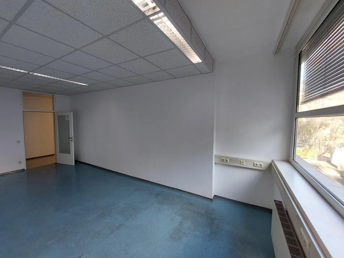 Einzelbüro im Zentrum ab sofort zu mieten - Ansicht 2