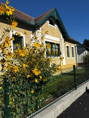 4-Zimmer-Haus mieten in Mödling – 105 m², € 1.790 – Bild 1 von 27