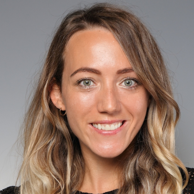 Daniela Holzer