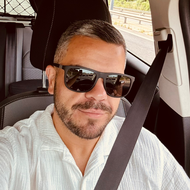 Manuel