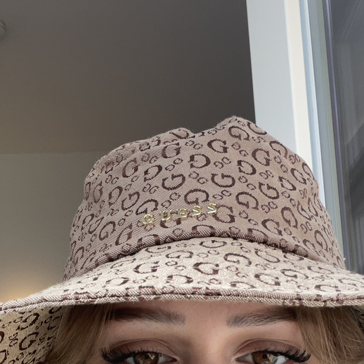 Yyy