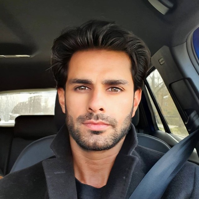 Dr. Kunal