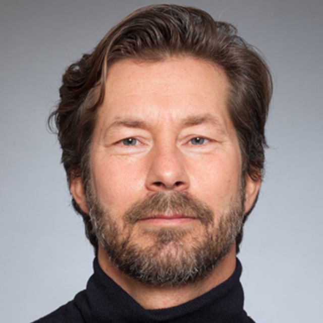 Gerhard L.